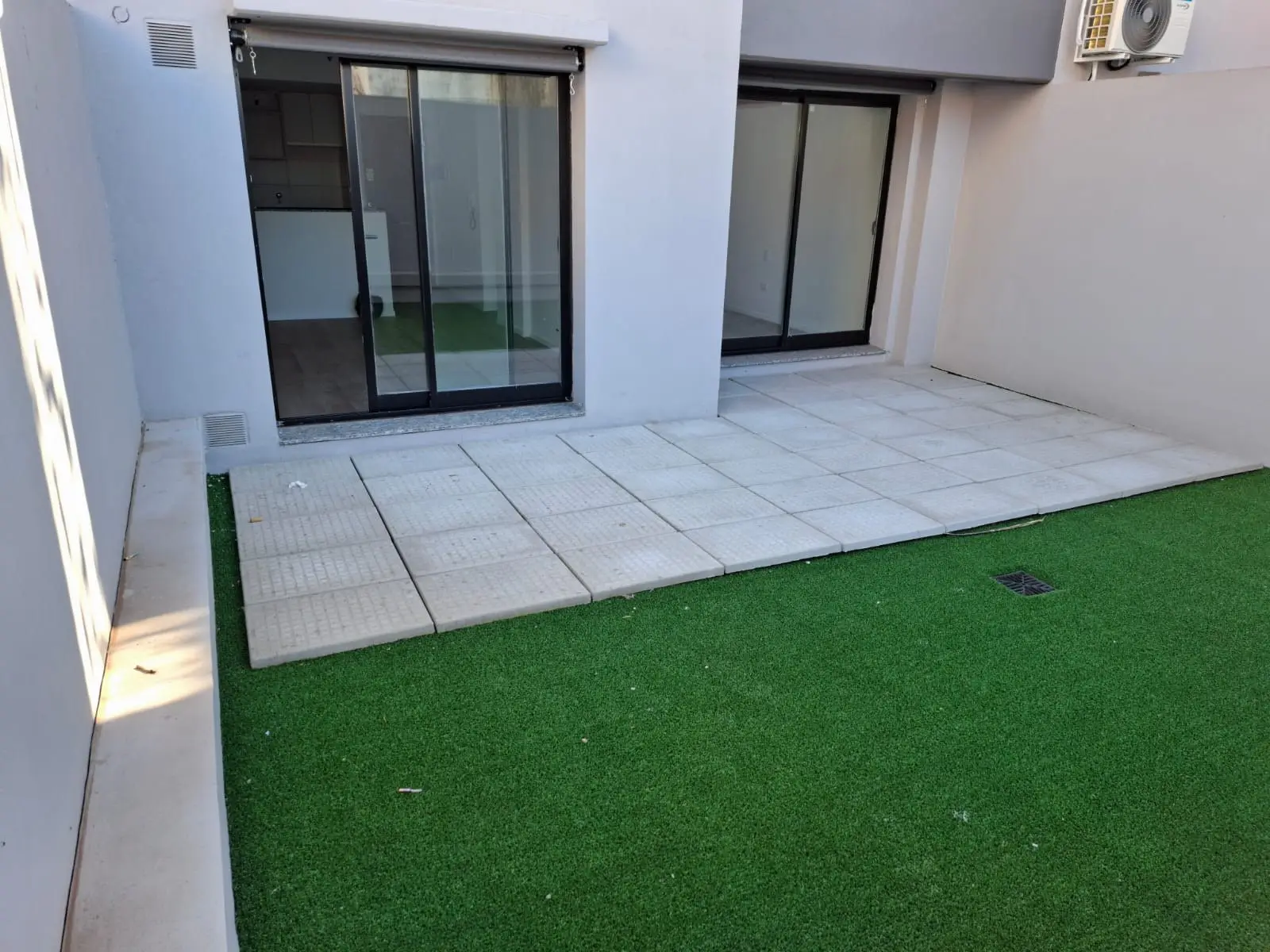 Depto 1 dormitorio con patio propio de 33 m², Centro
