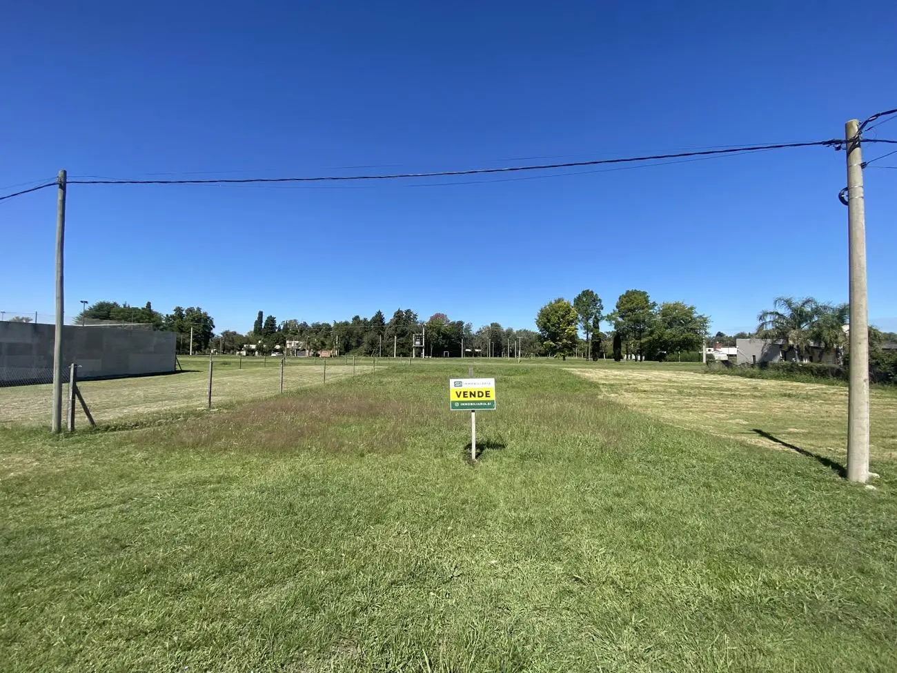 Terreno en venta en barrio San Andrés, Roldán