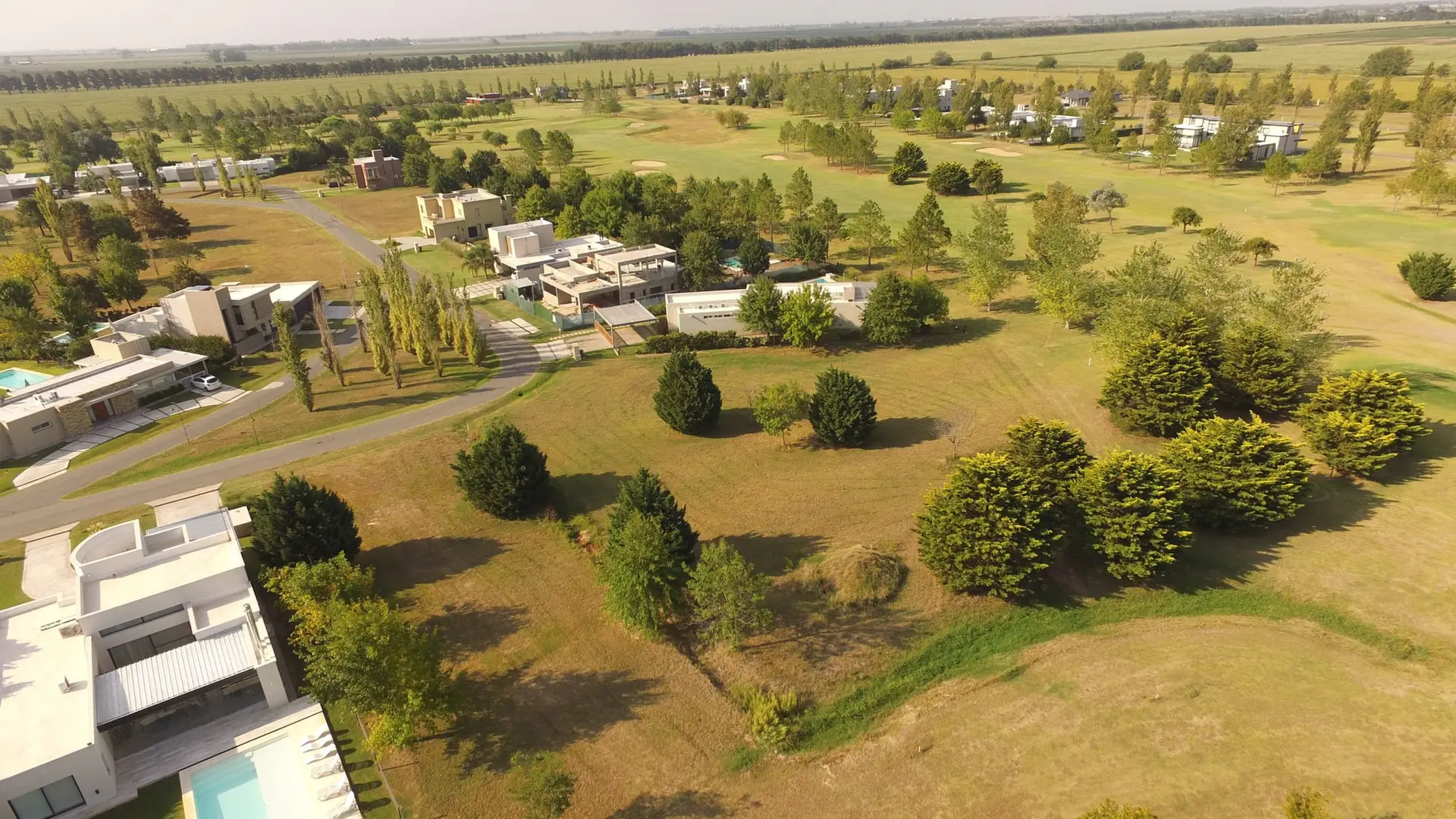 Lote de 1.000 m² en country La Rinconada, Ibarlucea